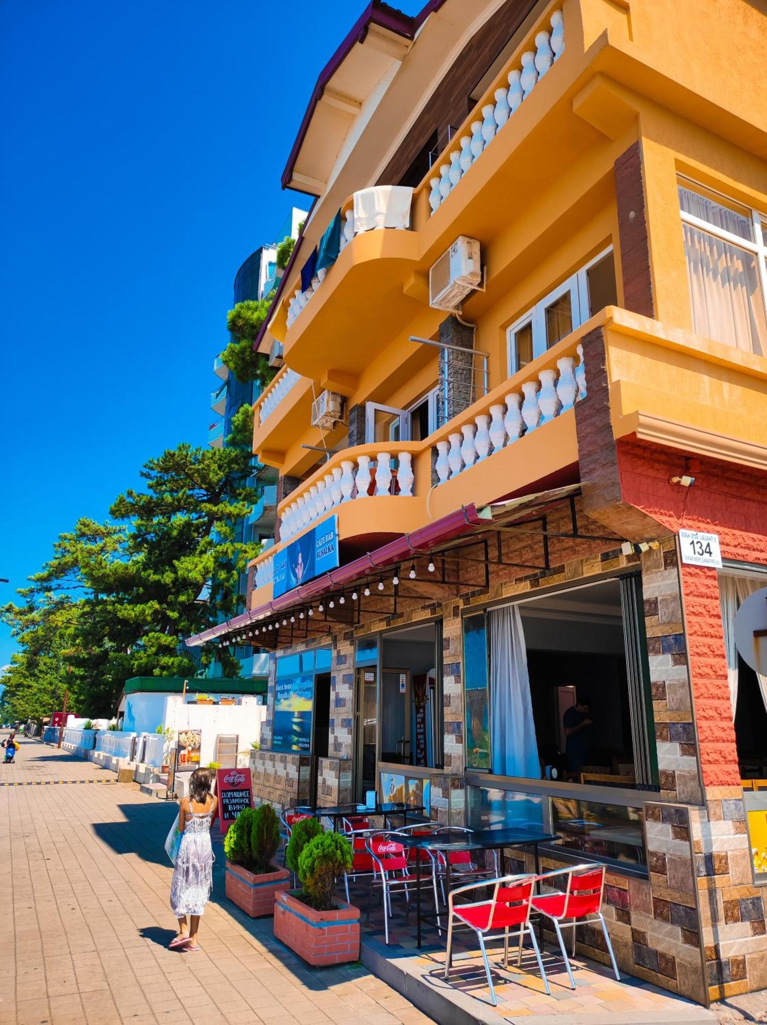 Guest House Rusalka Kobuleti Exteriör bild